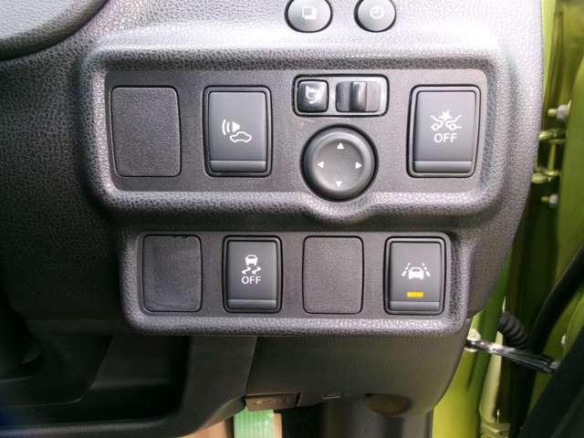 ノート 1.2 e-POWER X 1オーナー・7インチ純正ナビ・全方位モニタ 360°カメラ 記録簿付 運転席助手席エアバック レーンキープ AUTOエアコン 1オーナー 盗難防止システム ナビTV AW 運転席エアバッグ キーレスエントリー LEDヘッド アイドリングストップ(16枚目)