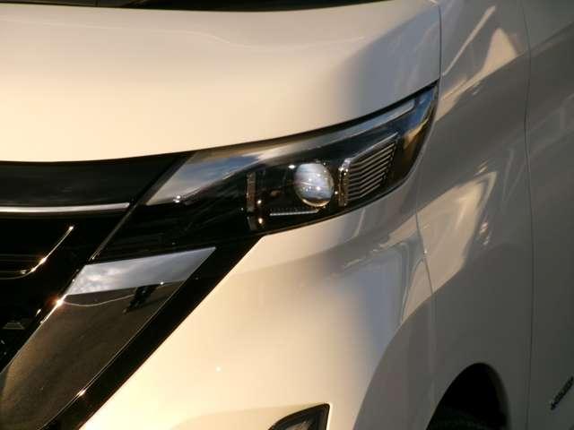 ルークス ６６０　ハイウェイスターＧターボ　プロパイロット　エディション　１オーナー・９インチ純正ナビ・全方位モニタ　両側パワードア　アラウンドビュ　プリクラッシュセーフティー　メモリナビ　アダプティブクルコン　レーンキープ　インテリキ－　ＥＴＣ　ＬＥＤヘッドライト　アイドリングストップ　ドライブレコーダー　ＡＣ（3枚目）