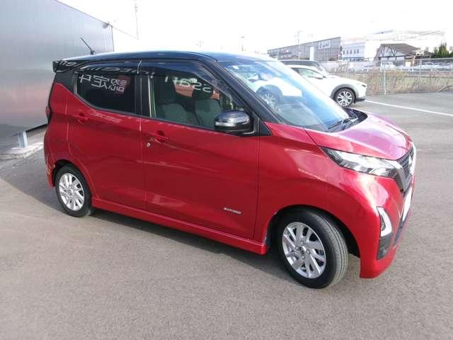 デイズ ６６０　ハイウェイスターＸ　プロパイロット　エディション　１オーナー・９インチ純正ナビ・全方位モニタ　スマートキー＆プッシュスタート　ＬＥＤヘッド　レーダークルーズ　盗難防止装置　ワンオ－ナ－　アイドリングストップ　ＬＫＡＳ　ドラレコ　パワーステアリング　点検記録簿　オートエアコン　ワンセグ　ＡＢＳ（6枚目）