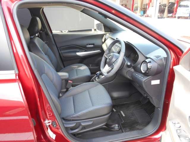 キックス 1.2 X (e-POWER) プロパイロット 後席モニター 前後ドライ(3枚目)