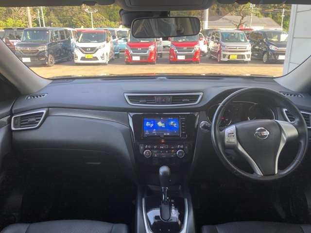 内装状態も特に大きく目立つ汚れも無くキレイです！多少の使用感は中古車なのでありますが、全体的にキレイな車輛ですっ！