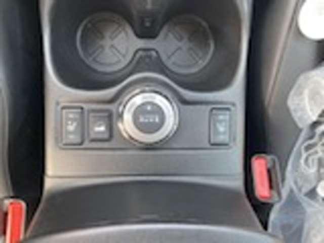 ４ＷＤきりに、全席シートヒータースイッチ