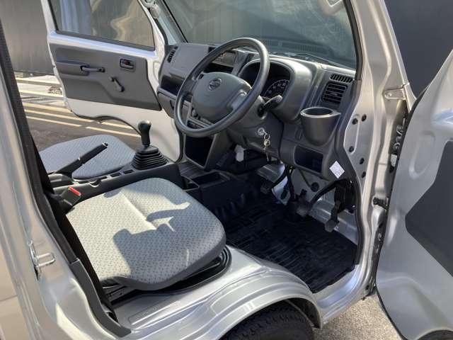 ＮＴ１００クリッパートラック ６６０　ＤＸ　４ＷＤ　エアコン　４ＷＤ　５速ミッション　オートライ（15枚目）