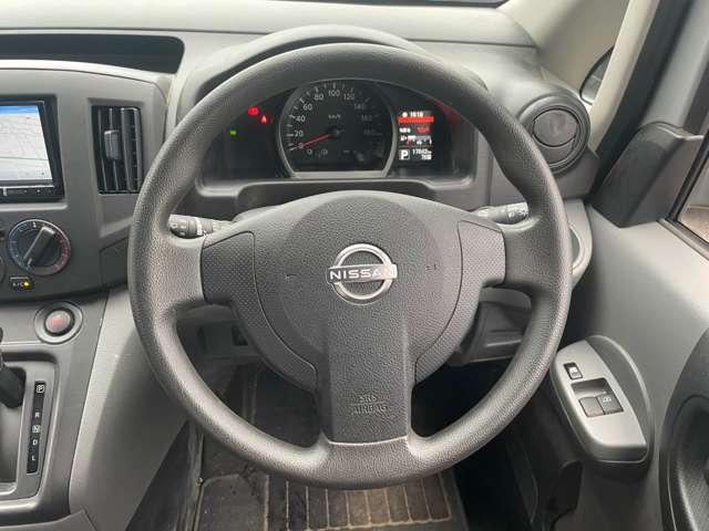 ＮＶ２００バネットバン １．６　ＤＸ　ナビＴＶ　インテリジェントエマージェンシーブレーキ　車線逸脱　点検記録簿　メモリーナビ　パワーステアリング　エアバック　マニュアルエアコン　ナビＴＶ　ＡＢＳ　ワンセグ　キーフリー　フロントパワーウインドウ（12枚目）