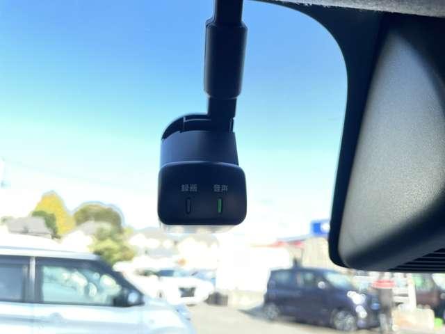 ルークス ６６０　ハイウェイスターＸ　純正ナビＴＶ　アラウンドビューモニター　アイスト　衝突被害軽減ブレ－キ　マルチビューカメラ　車線逸脱警報装置　ＥＴＣ　ＬＥＤ　スマートキー　パワーウィンドウ　ワンオーナー　カーテンエアバック　ドライブレコーダー　ナビＴＶ　バックカメラ（8枚目）