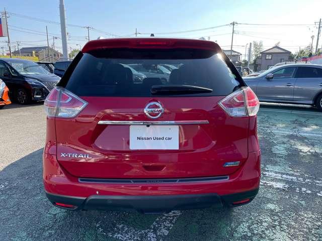 エクストレイル ２．０　２０Ｘ　ハイブリッド　エマージェンシーブレーキパッケージ　４ＷＤ　純正ナビＴＶ　バックカメラ　ワンオーナ－　ナビ＆ＴＶ　キーレスエントリー　エアコン　パワーステアリング　メモリナビ　ＡＷ　スマ－トキ－　盗難防止装置　ＥＴＣ車載器　ＬＥＤヘッドランプ　ワンセグ　パートタイム４ＷＤ　エアバッグ（3枚目）