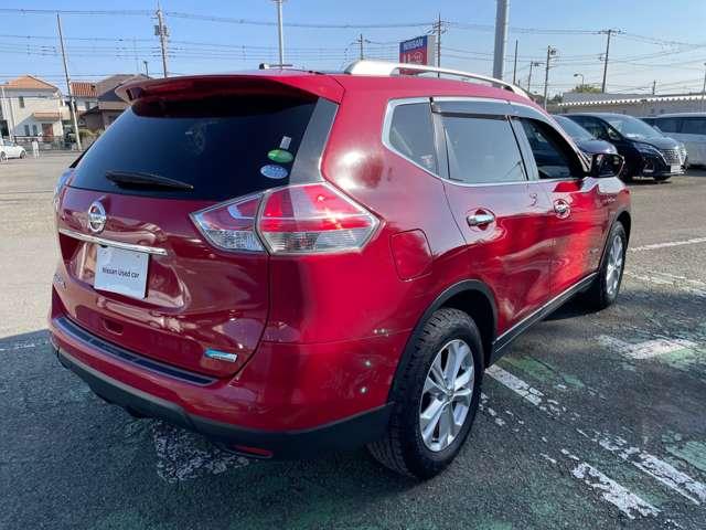 エクストレイル ２．０　２０Ｘ　ハイブリッド　エマージェンシーブレーキパッケージ　４ＷＤ　純正ナビＴＶ　バックカメラ　ワンオーナ－　ナビ＆ＴＶ　キーレスエントリー　エアコン　パワーステアリング　メモリナビ　ＡＷ　スマ－トキ－　盗難防止装置　ＥＴＣ車載器　ＬＥＤヘッドランプ　ワンセグ　パートタイム４ＷＤ　エアバッグ（5枚目）