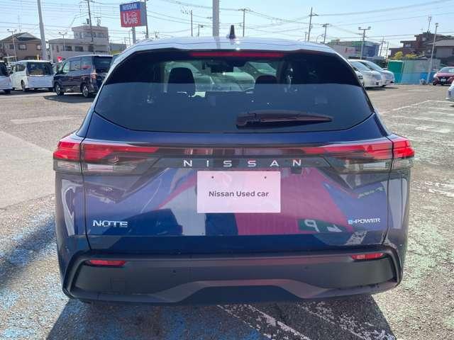 ノート 1.2 X 純正ナビTV アラウンドビューモニター リアカメラ 衝突被害軽減ブレ-キ 全方位カメラ ETC付 LEDヘッドライト レーンアシスト インテリジェントキー ワンオーナー ドラレコ 盗難防止システム ワンセグTV TVナビ サイドカメラ(3枚目)