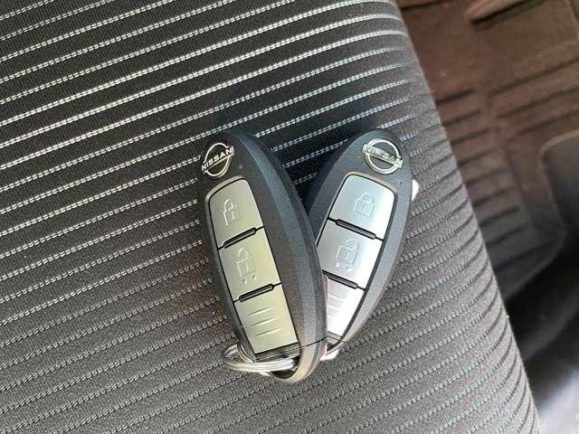 ノート 1.2 X 純正ナビTV アラウンドビューモニター リアカメラ 衝突被害軽減ブレ-キ 全方位カメラ ETC付 LEDヘッドライト レーンアシスト インテリジェントキー ワンオーナー ドラレコ 盗難防止システム ワンセグTV TVナビ サイドカメラ(20枚目)