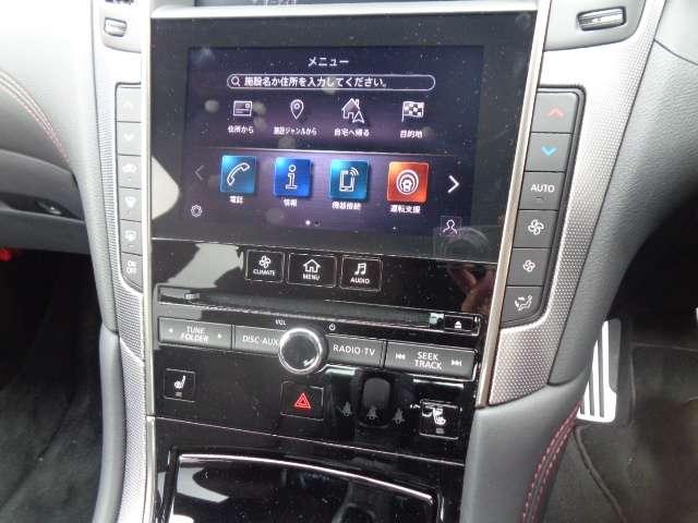 スカイライン ３．０　４００Ｒ　純正ナビＴＶ　アラウンドビューモニター　本革シ－ト　ＬＥＤヘッド　キーレスエントリー　ワンオーナ　車線逸脱警報　スマ－トキ－　バックモニター　クルコン　メモリーナビ　ナビＴＶ　サイドカメラ　ＡＡＣ　アルミ　盗難防止装置　ＥＴＣ　エアバッグ（6枚目）