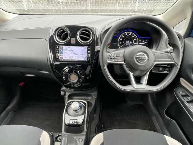 ノート 1.2 e-POWER X 純正メモリーナビ 360°カメラ 記録簿付 Rカメラ 運転席助手席エアバック レーンキープ AUTOエアコン 1オーナー 盗難防止システム ナビTV AW サイドカメラ 運転席エアバッグ キーレスエントリー ドラレコ(4枚目)