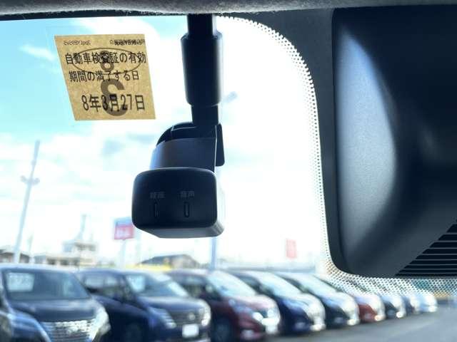 ルークス ６６０　ハイウェイスターＧターボ　純正ナビＴＶ　アラウンドビューモニター　助手席エアバッグ　アイドリングストップ機能　両側電動スライドドア　インテリキ－　１オーナー　レーンキープ　ＬＥＤヘッドランプ　ＥＴＣ　点検記録簿　レーダークルーズ　ドライブレコーダー　バックモニター（8枚目）
