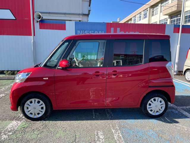 デイズルークス ６６０　Ｘ　純正ナビＴＶ　アラウンドビューモニター　プリクラッシュ　全周囲　アイドリングストップ機能　１オーナー車　Ｓキー　ナビＴＶ　イモビライザー　点検記録簿付　ＥＴＣ車載器　運転席エアバック　デュアルエアバッグ　バックカメラ　フルオートエアコン（6枚目）