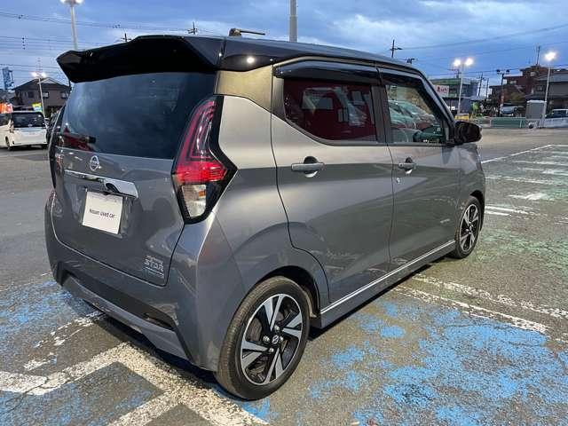 デイズ ６６０　ハイウェイスターＧターボ　プロパイロット　エディション　純正デカナビＴＶ　アラウンドビューモニター　アルミ　イモビ　エアバック　ＥＴＣ車載器　ＬＥＤヘッドライト　レーダークルーズ　インテリジェントキー　レーンアシスト　キーレス　ドライブレコーダー　サイドカメラ　アイドリングストップ　エアコン　ＡＢＳ（6枚目）