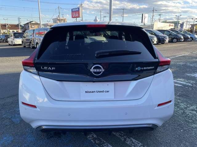 リーフ X Vセレクション 純正ナビTV プロパイロット レーダークルコン 360°カメラ 踏み間違い防止装置 LEDランプ セキュリティ 禁煙 1オーナー ETC インテリキー レーンキープアシスト サイドエアバッグ パワーウィンドウ ABS メモリ-ナビ(3枚目)