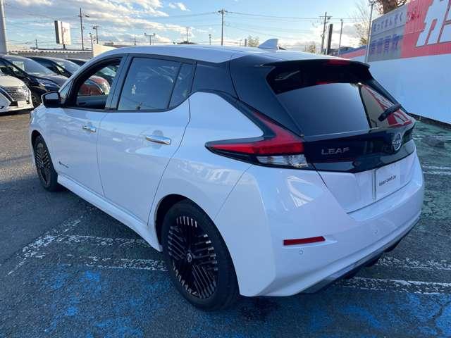 リーフ X Vセレクション 純正ナビTV プロパイロット レーダークルコン 360°カメラ 踏み間違い防止装置 LEDランプ セキュリティ 禁煙 1オーナー ETC インテリキー レーンキープアシスト サイドエアバッグ パワーウィンドウ ABS メモリ-ナビ(8枚目)