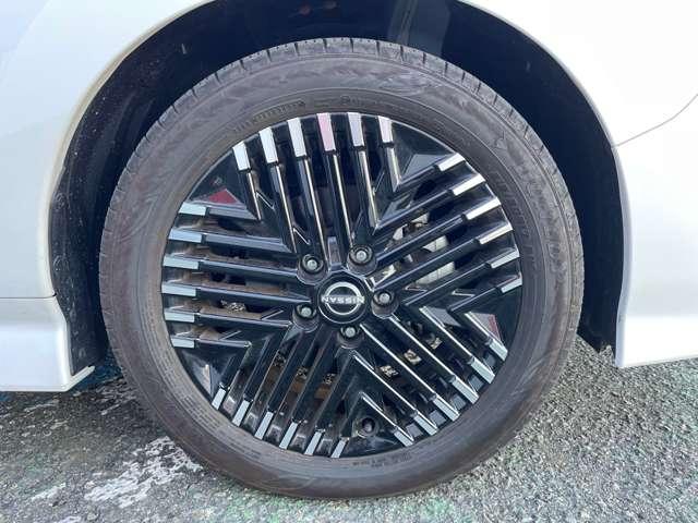 リーフ X Vセレクション 純正ナビTV プロパイロット レーダークルコン 360°カメラ 踏み間違い防止装置 LEDランプ セキュリティ 禁煙 1オーナー ETC インテリキー レーンキープアシスト サイドエアバッグ パワーウィンドウ ABS メモリ-ナビ(20枚目)