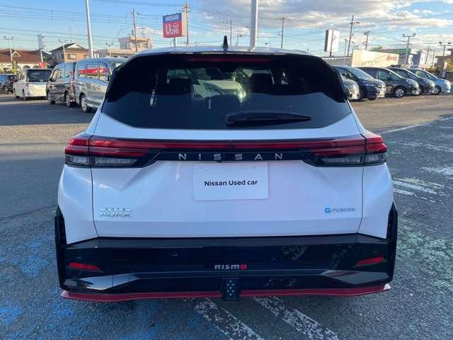 オーラ １．２　ＮＩＳＭＯ　純正ナビＴＶ　プロパイロット　カーテンエアバッグ　エマブレ　禁煙　インテリキー　ＥＴＣ　車線逸脱警報　ワンセグ　キーフリーシステム　ダブルエアバック　アルミホイール　運転席エアバッグ　メモリーナビ　試乗車　ナビＴＶ　ＡＢＳ（3枚目）