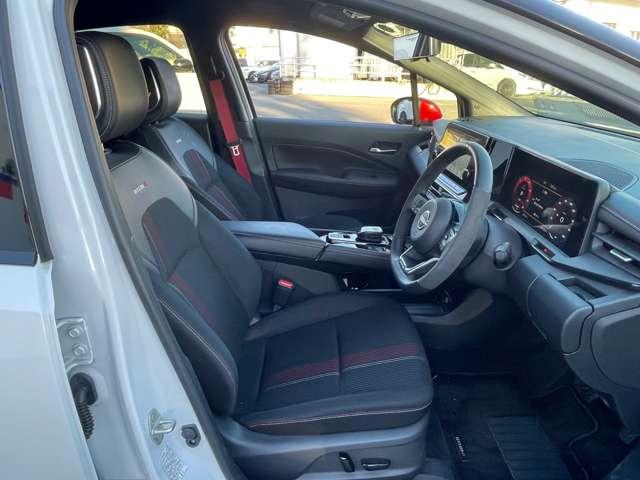 オーラ １．２　ＮＩＳＭＯ　純正ナビＴＶ　プロパイロット　カーテンエアバッグ　エマブレ　禁煙　インテリキー　ＥＴＣ　車線逸脱警報　ワンセグ　キーフリーシステム　ダブルエアバック　アルミホイール　運転席エアバッグ　メモリーナビ　試乗車　ナビＴＶ　ＡＢＳ（14枚目）