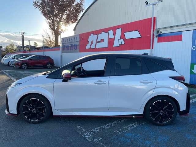 オーラ １．２　ＮＩＳＭＯ　純正ナビＴＶ　プロパイロット　カーテンエアバッグ　エマブレ　禁煙　インテリキー　ＥＴＣ　車線逸脱警報　ワンセグ　キーフリーシステム　ダブルエアバック　定期点検記録簿　アルミホイール　運転席エアバッグ　メモリーナビ　試乗車　ナビＴＶ（6枚目）