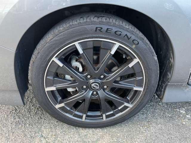 リーフ ＮＩＳＭＯ　純正ナビＴＶ　プロパイロット　レカロシート　踏み間違い防止　ＬＥＤヘッド　レーンキープアシスト　バックモニター　スマートキー　パーキングアシスト　ＥＴＣ車載器　ドラレコ　レーダークルーズコントロール　アルミホイール　ワンオーナー車　キーレス（20枚目）