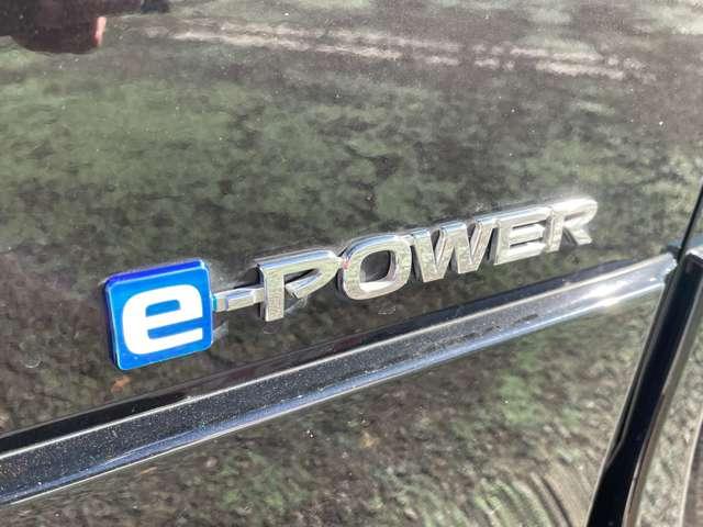 セレナ ｅ－パワー　ハイウェイスターＶ　ｅ－ＰＯＷＥＲ　１０インチ純正メモリーナビＭＭ５２１Ｄ－Ｌ　フルセグ　Ｂｌｕｅｔｏｏｔｈ　ＣＤ／ＤＶＤ／Ｂｌｕｅ－ｒａｙ　後席フリップダウンモニター　前後ドライブレコーダー　プロパイロット（41枚目）