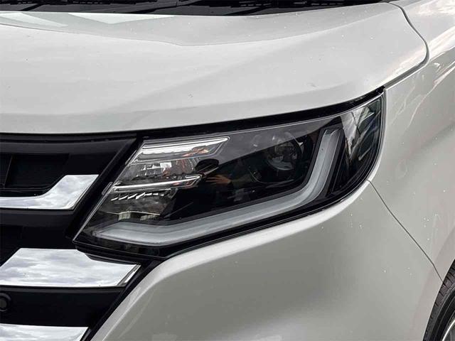 ソリオ ハイブリッドMZ 登録済み未使用車 全周囲カメラ TV クリアランスソナー オートクルーズコントロール レーンアシスト 衝突被害軽減システム 両側電動スライドドア オートライト LEDヘッドランプ スマートキー(28枚目)