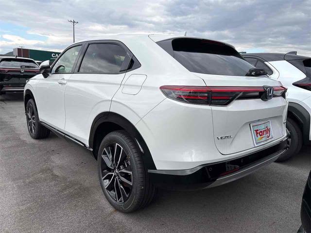 ヴェゼル ｅ：ＨＥＶ　Ｚ　バックカメラ　クリアランスソナー　オートクルーズコントロール　衝突被害軽減システム　オートライト　ＬＥＤヘッドランプ　電動リアゲート　アルミホイール　スマートキー　電動格納ミラー　シートヒーター（20枚目）