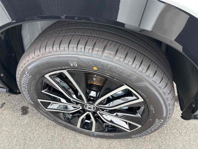 ヴェゼル ｅ：ＨＥＶ　Ｚ　バックカメラ　クリアランスソナー　オートクルーズコントロール　衝突被害軽減システム　オートライト　ＬＥＤヘッドランプ　電動リアゲート　アルミホイール　スマートキー　電動格納ミラー　シートヒーター（31枚目）