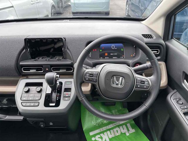 ご覧いただきありがとうございます♪気になったお車がありましたらお気軽にお電話をください♪