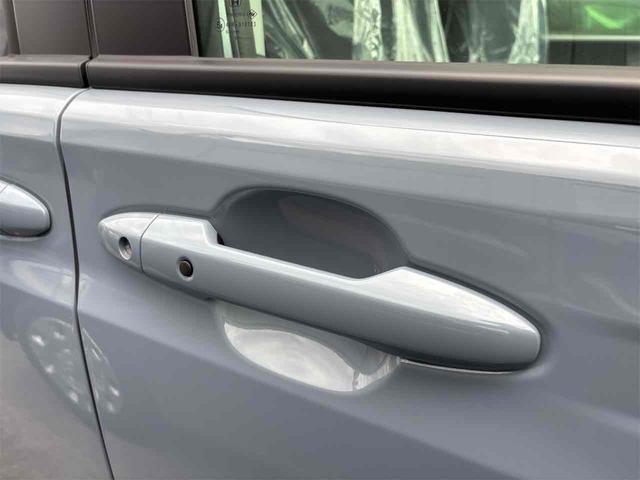 この度は当店のお車をご覧になっていただき、誠にありがとうございます。ぜひじっくりとご検討下さい。気軽にお問合せ・お見積りお待ちしております。