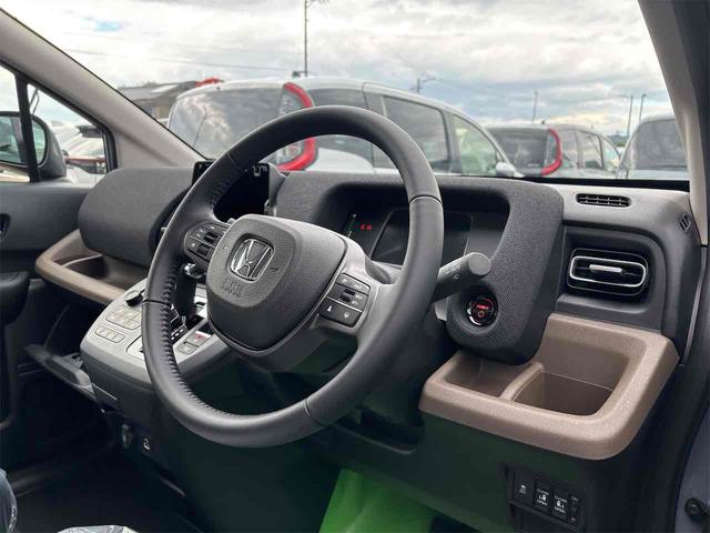 この度は当店のお車をご覧になっていただき、誠にありがとうございます。ぜひじっくりとご検討下さい。気軽にお問合せ・お見積りお待ちしております。