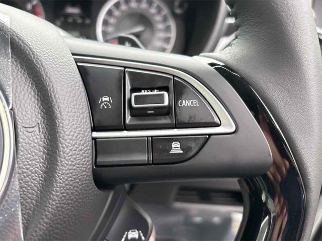 フロンクス ベースグレード　登録済み未使用車　全周囲カメラ　クリアランスソナー　オートクルーズコントロール　レーンアシスト　衝突被害軽減システム　ナビ　オートライト　ＬＥＤヘッドランプ　アルミホイール　スマートキー（14枚目）