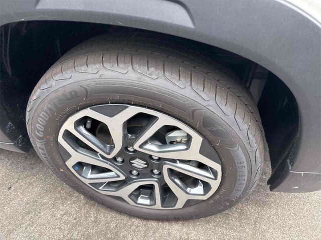 フロンクス ベースグレード　登録済み未使用車　全周囲カメラ　クリアランスソナー　オートクルーズコントロール　レーンアシスト　衝突被害軽減システム　ナビ　オートライト　ＬＥＤヘッドランプ　アルミホイール　スマートキー（24枚目）