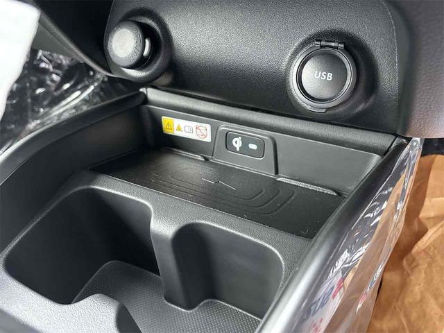 フロンクス ベースグレード　登録済み未使用車　全周囲カメラ　クリアランスソナー　オートクルーズコントロール　レーンアシスト　衝突被害軽減システム　ナビ　オートライト　ＬＥＤヘッドランプ　アルミホイール　スマートキー（27枚目）