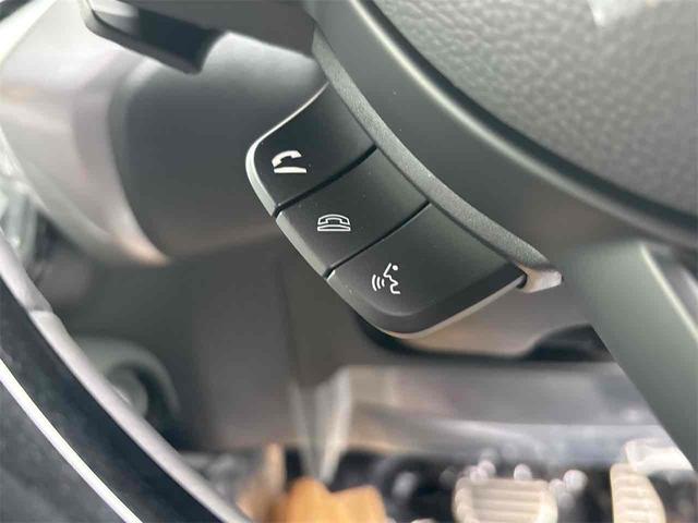 フロンクス ベースグレード　登録済み未使用車　全周囲カメラ　クリアランスソナー　オートクルーズコントロール　レーンアシスト　衝突被害軽減システム　ナビ　オートライト　ＬＥＤヘッドランプ　アルミホイール　スマートキー（28枚目）