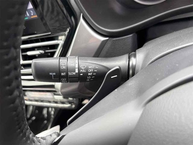 フロンクス ベースグレード　登録済み未使用車　全周囲カメラ　クリアランスソナー　オートクルーズコントロール　レーンアシスト　衝突被害軽減システム　ナビ　オートライト　ＬＥＤヘッドランプ　アルミホイール　スマートキー（31枚目）