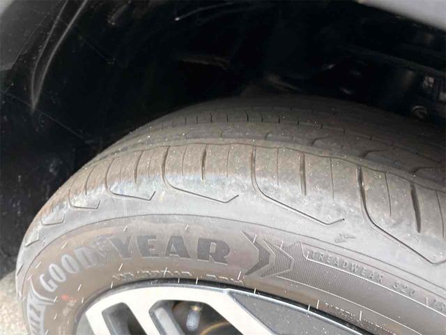 フロンクス ベースグレード　登録済み未使用車　全周囲カメラ　クリアランスソナー　オートクルーズコントロール　レーンアシスト　衝突被害軽減システム　ナビ　オートライト　ＬＥＤヘッドランプ　アルミホイール　スマートキー（35枚目）