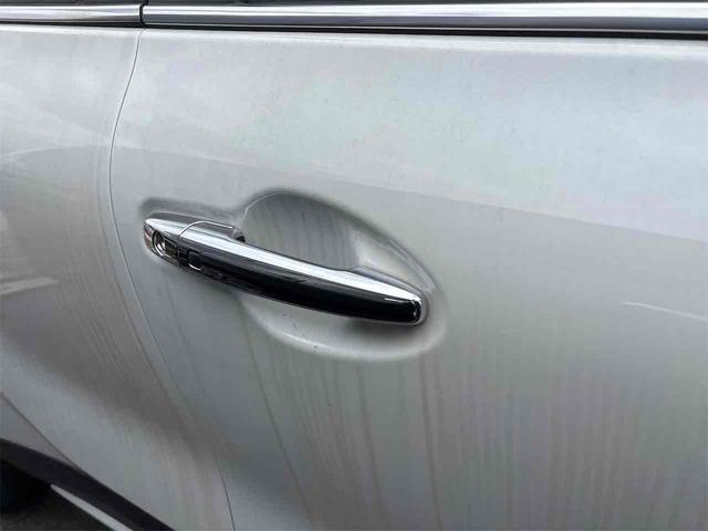 フロンクス ベースグレード　登録済み未使用車　全周囲カメラ　クリアランスソナー　オートクルーズコントロール　レーンアシスト　衝突被害軽減システム　ナビ　オートライト　ＬＥＤヘッドランプ　アルミホイール　スマートキー（38枚目）