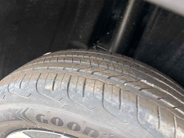 フロンクス ベースグレード　登録済み未使用車　全周囲カメラ　クリアランスソナー　オートクルーズコントロール　レーンアシスト　衝突被害軽減システム　ナビ　オートライト　ＬＥＤヘッドランプ　アルミホイール　スマートキー（40枚目）