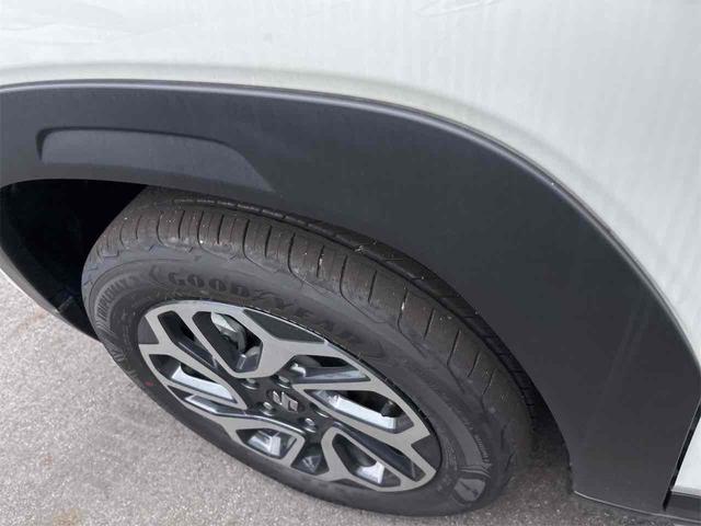 フロンクス ベースグレード　登録済み未使用車　全周囲カメラ　クリアランスソナー　オートクルーズコントロール　レーンアシスト　衝突被害軽減システム　ナビ　オートライト　ＬＥＤヘッドランプ　アルミホイール　スマートキー（50枚目）