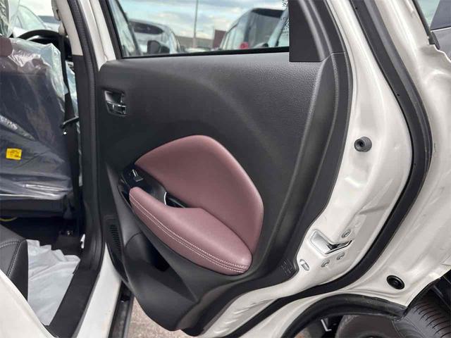 フロンクス ベースグレード　登録済み未使用車　全周囲カメラ　クリアランスソナー　オートクルーズコントロール　レーンアシスト　衝突被害軽減システム　ナビ　オートライト　ＬＥＤヘッドランプ　アルミホイール　スマートキー（56枚目）