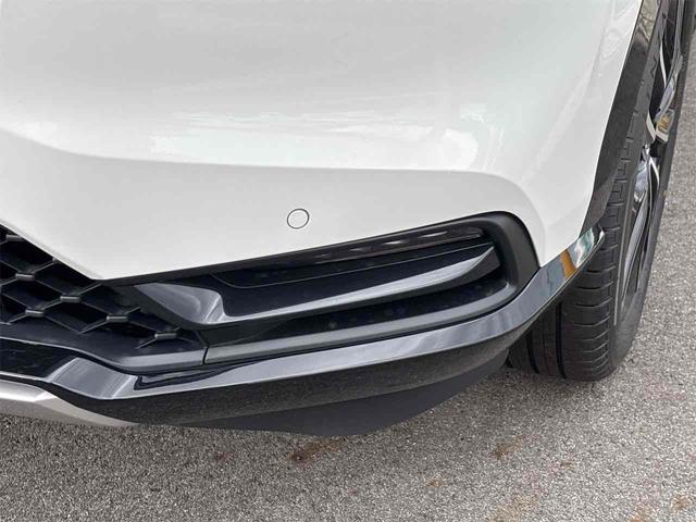 ヴェゼル ｅ：ＨＥＶ　Ｚ　登録済み未使用車　バックカメラ　クリアランスソナー　オートクルーズコントロール　レーンアシスト　衝突被害軽減システム　オートライト　ＬＥＤヘッドランプ　電動リアゲート　アルミホイール　スマートキー（18枚目）