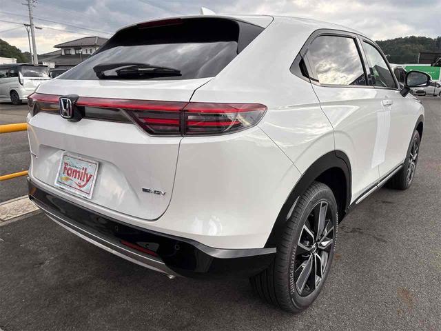 ヴェゼル ｅ：ＨＥＶ　Ｚ　登録済み未使用車　バックカメラ　クリアランスソナー　オートクルーズコントロール　レーンアシスト　衝突被害軽減システム　オートライト　ＬＥＤヘッドランプ　電動リアゲート　アルミホイール　スマートキー（32枚目）