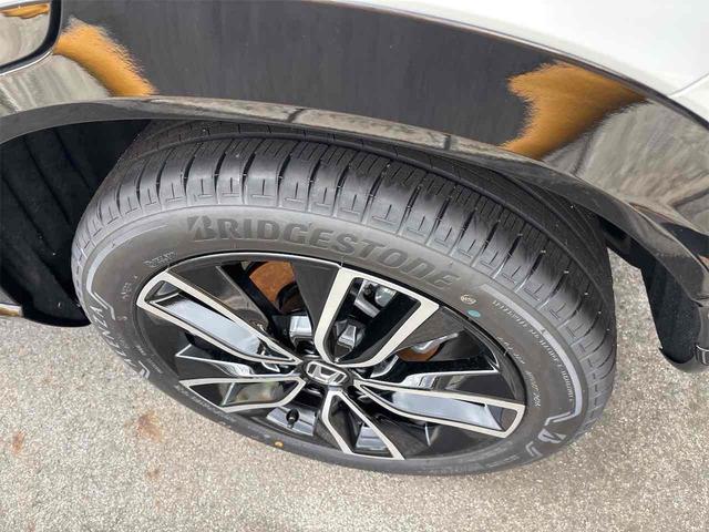ヴェゼル ｅ：ＨＥＶ　Ｚ　登録済み未使用車　バックカメラ　クリアランスソナー　オートクルーズコントロール　レーンアシスト　衝突被害軽減システム　オートライト　ＬＥＤヘッドランプ　電動リアゲート　アルミホイール　スマートキー（38枚目）