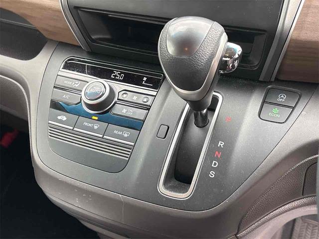 フリード G・ホンダセンシング ドライブレコーダー ETC バックカメラ ナビ TV クリアランスソナー オートクルーズコントロール レーンアシスト 衝突被害軽減システム 両側電動スライドドア オートライト スマートキー(11枚目)