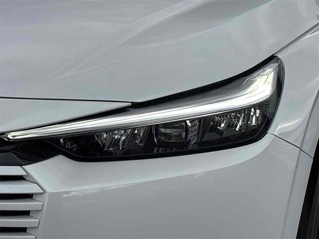 ヴェゼル ｅ：ＨＥＶ　Ｚ　登録済み未使用車　バックカメラ　クリアランスソナー　オートクルーズコントロール　レーンアシスト　衝突被害軽減システム　オートライト　ＬＥＤヘッドランプ　電動リアゲート　アルミホイール　スマートキー（21枚目）