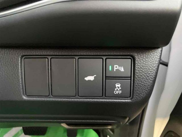 ヴェゼル ｅ：ＨＥＶ　Ｚ　バックカメラ　クリアランスソナー　オートクルーズコントロール　レーンアシスト　衝突被害軽減システム　オートライト　ＬＥＤヘッドランプ　アルミホイール　スマートキー　アイドリングストップ　電動格納ミラー（8枚目）