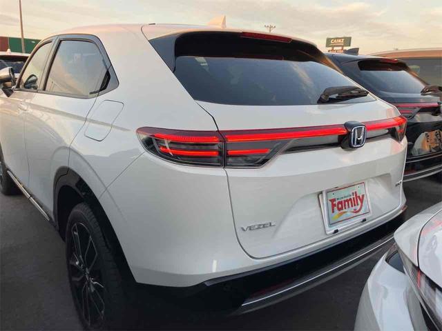 ヴェゼル ｅ：ＨＥＶ　Ｚ　バックカメラ　クリアランスソナー　オートクルーズコントロール　レーンアシスト　衝突被害軽減システム　オートライト　ＬＥＤヘッドランプ　アルミホイール　スマートキー　アイドリングストップ　電動格納ミラー（20枚目）