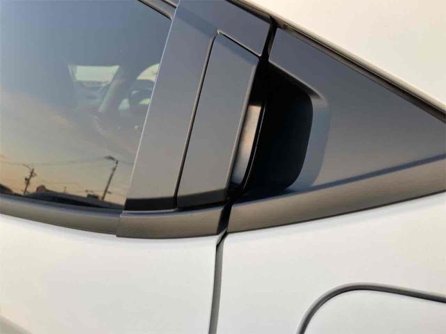 ヴェゼル ｅ：ＨＥＶ　Ｚ　バックカメラ　クリアランスソナー　オートクルーズコントロール　レーンアシスト　衝突被害軽減システム　オートライト　ＬＥＤヘッドランプ　アルミホイール　スマートキー　アイドリングストップ　電動格納ミラー（39枚目）